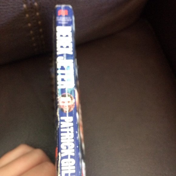 Derek Jeter - Picture 4 of 4